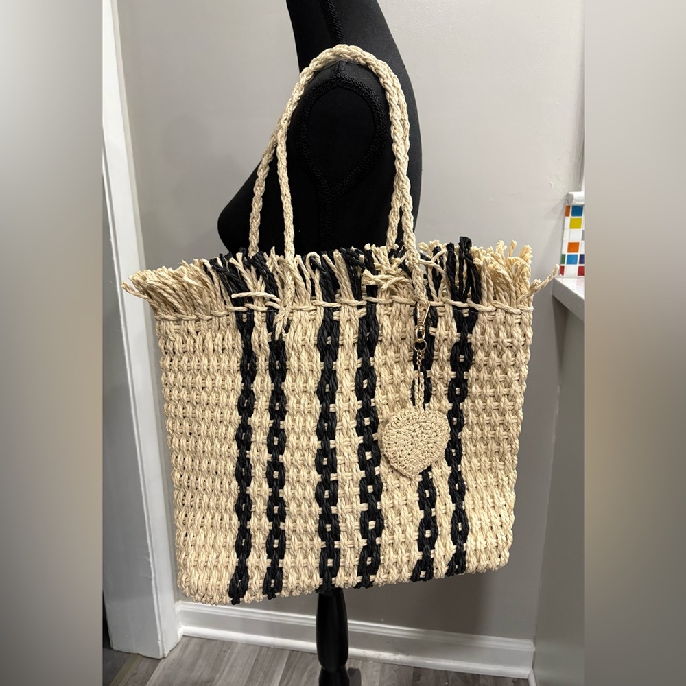 NWOT Haute Hippie Straw Beach Tote - Picture 1 of 6